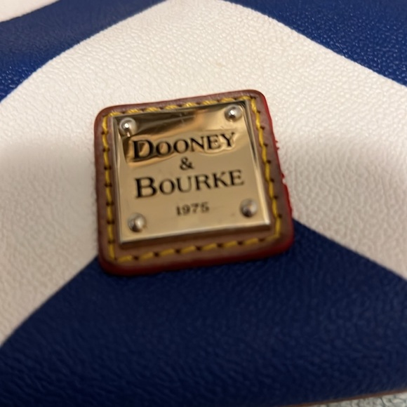 Dooney & Burke Shoulder Bag - Picture 4 of 6